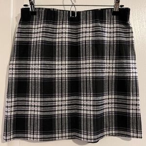 H&M Divided Plaid Jersey Skirt
